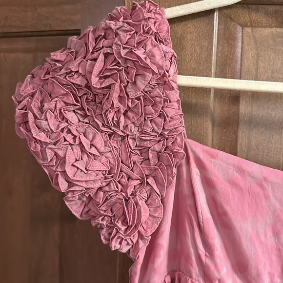 NWT pink midi dress with floral cap sleeves - Picture 4 of 5